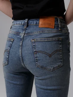 Джинсы Levis 724 High Rise Straight